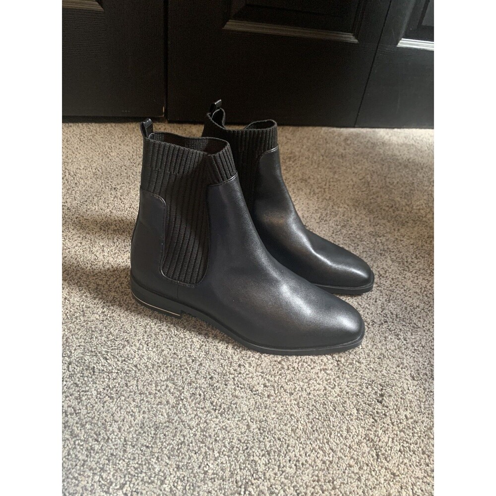 Rachel Zoe Square Toe Faux black leather ankle boots size 6